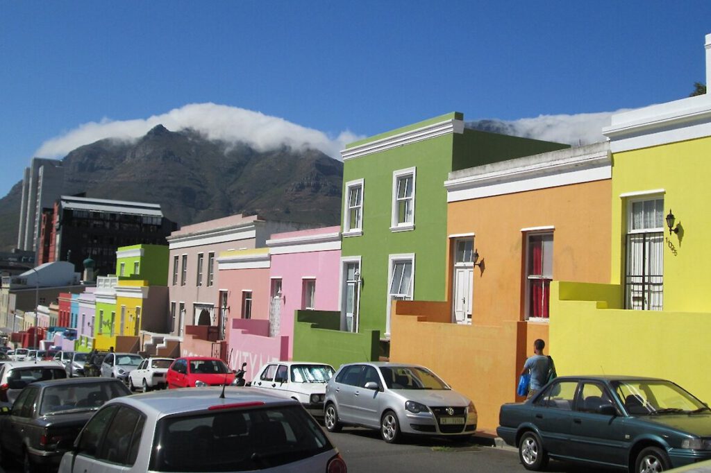 bunte haeuser in kapstadt.1180x0