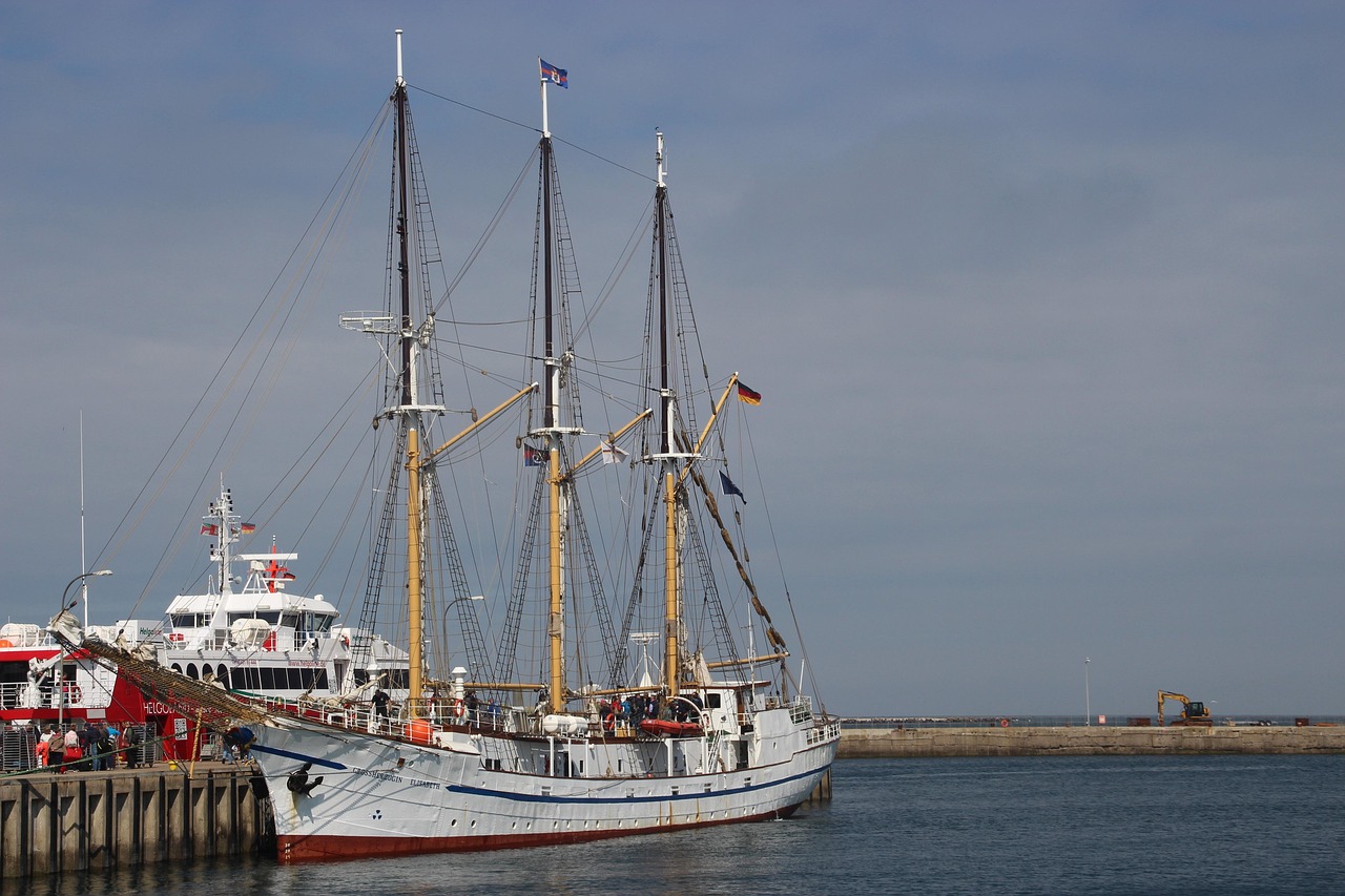 mischroeder sailing ship 2454223 1280